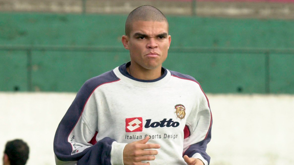Pepe conta uma história arrepiante sobre as primeiras horas em Portugal