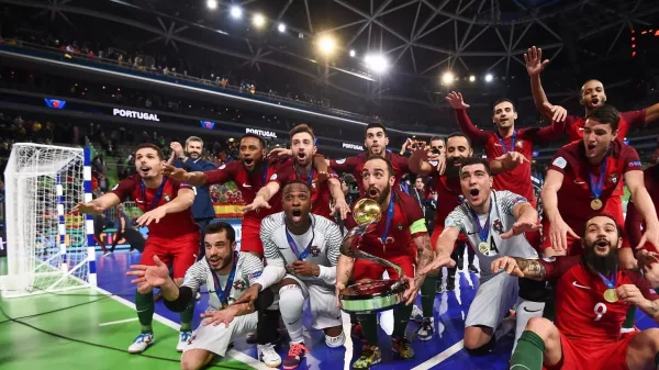 Celebração do campeonato da europa de futsal por portugal
