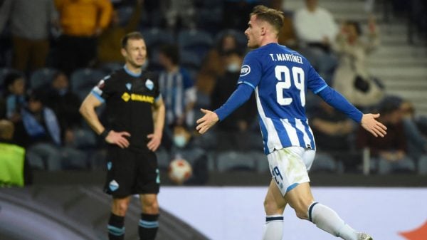 Toni Martinez a festejar um golo pelo FC Porto