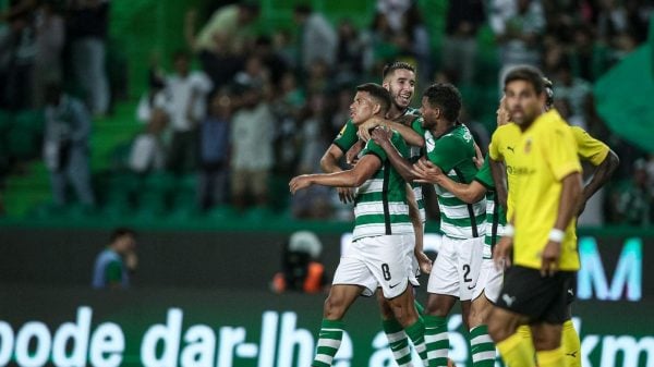 Equipamento de futebol do Sporting época 2022/23