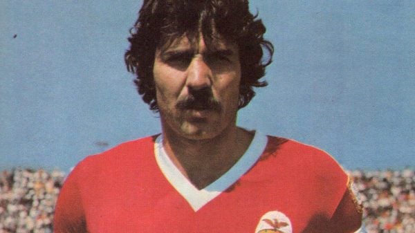 Jogador português Toni