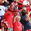 adepto do benfica festeja