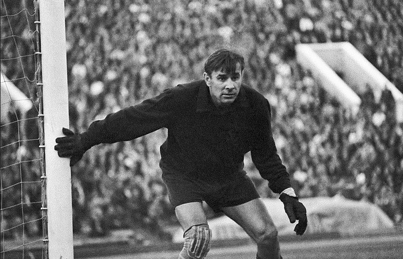 guarda redes Lev Yashin da União Soviética no mundial de futebol de 1958