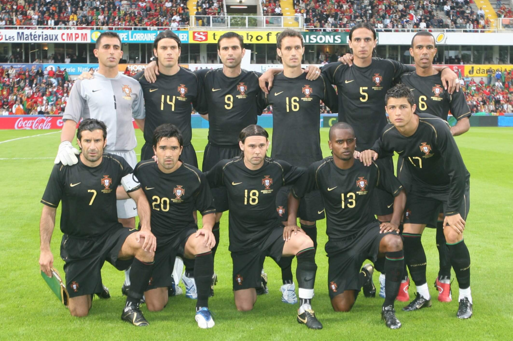 Equipamento da selecção de portugal no mundial de 2066