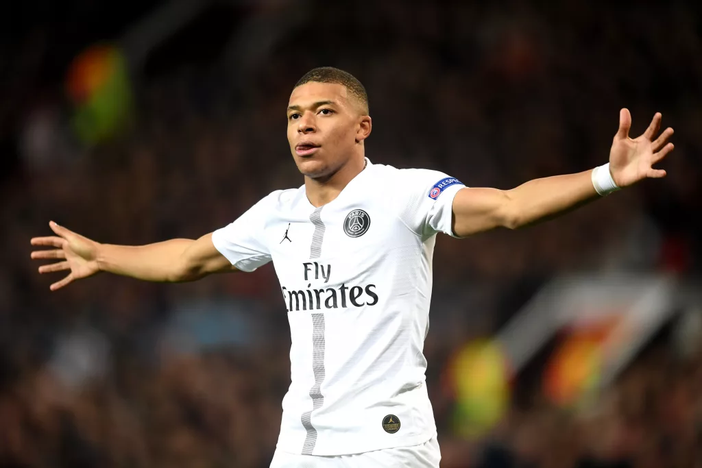 Mbappé a festejar um golo pelo PSG