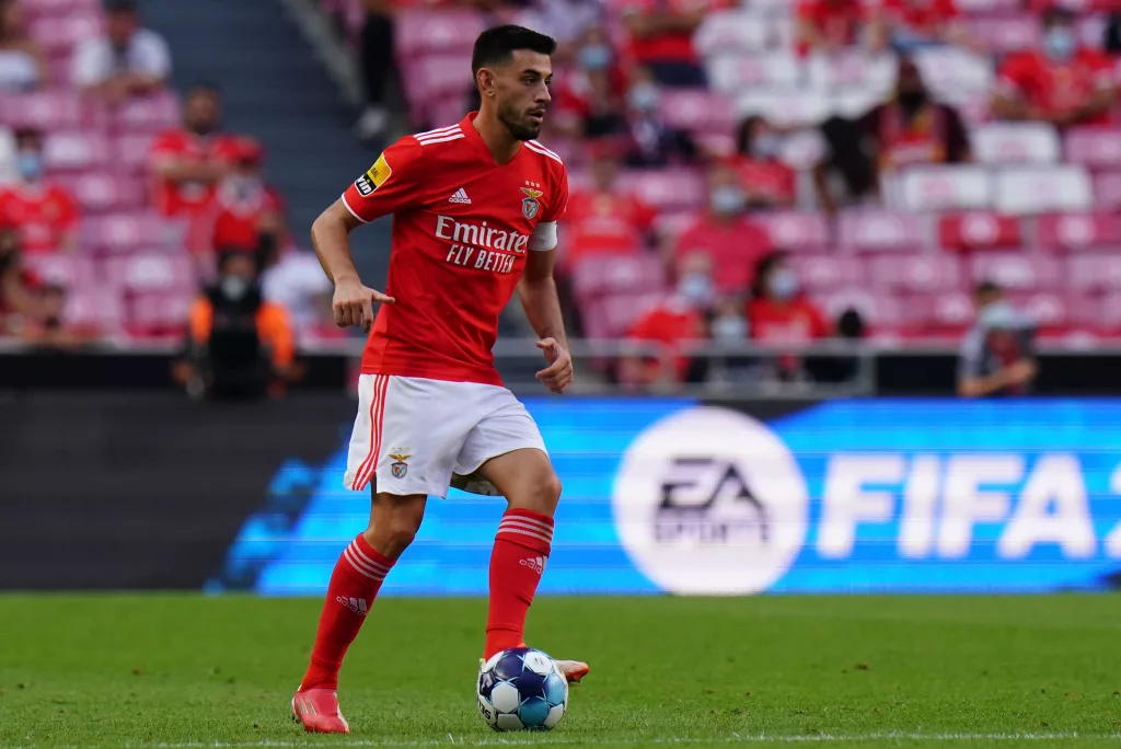 Pizzi a jogar pelo Benfica num jogo da Liga bwin