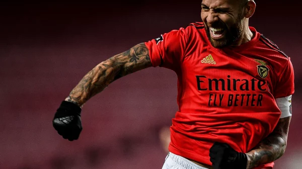 Otamend no benfica a festejar um golo
